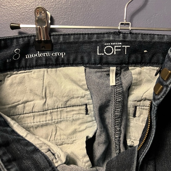 Dark wash LOFT modern crop jeans - Picture 3 of 4